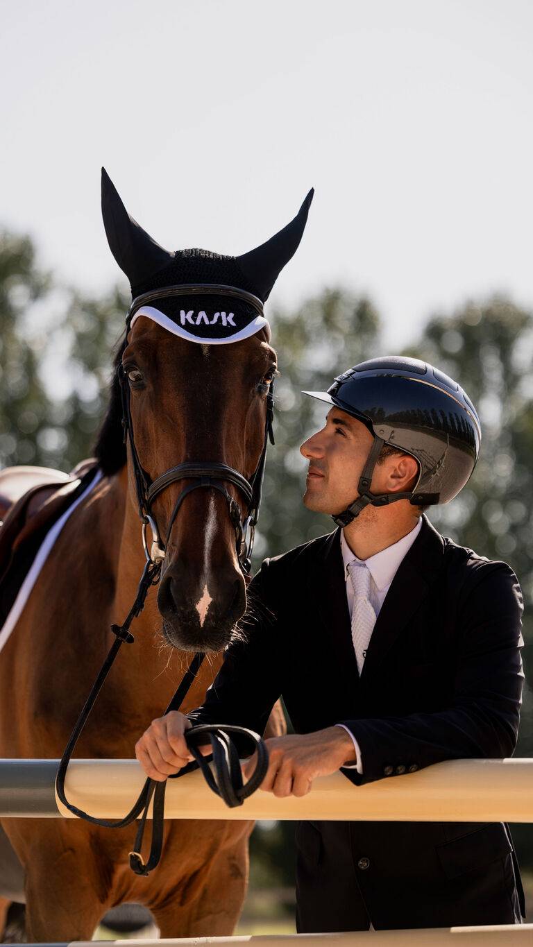 Kask Dogma Pure Shine € 549,00 In Vendita