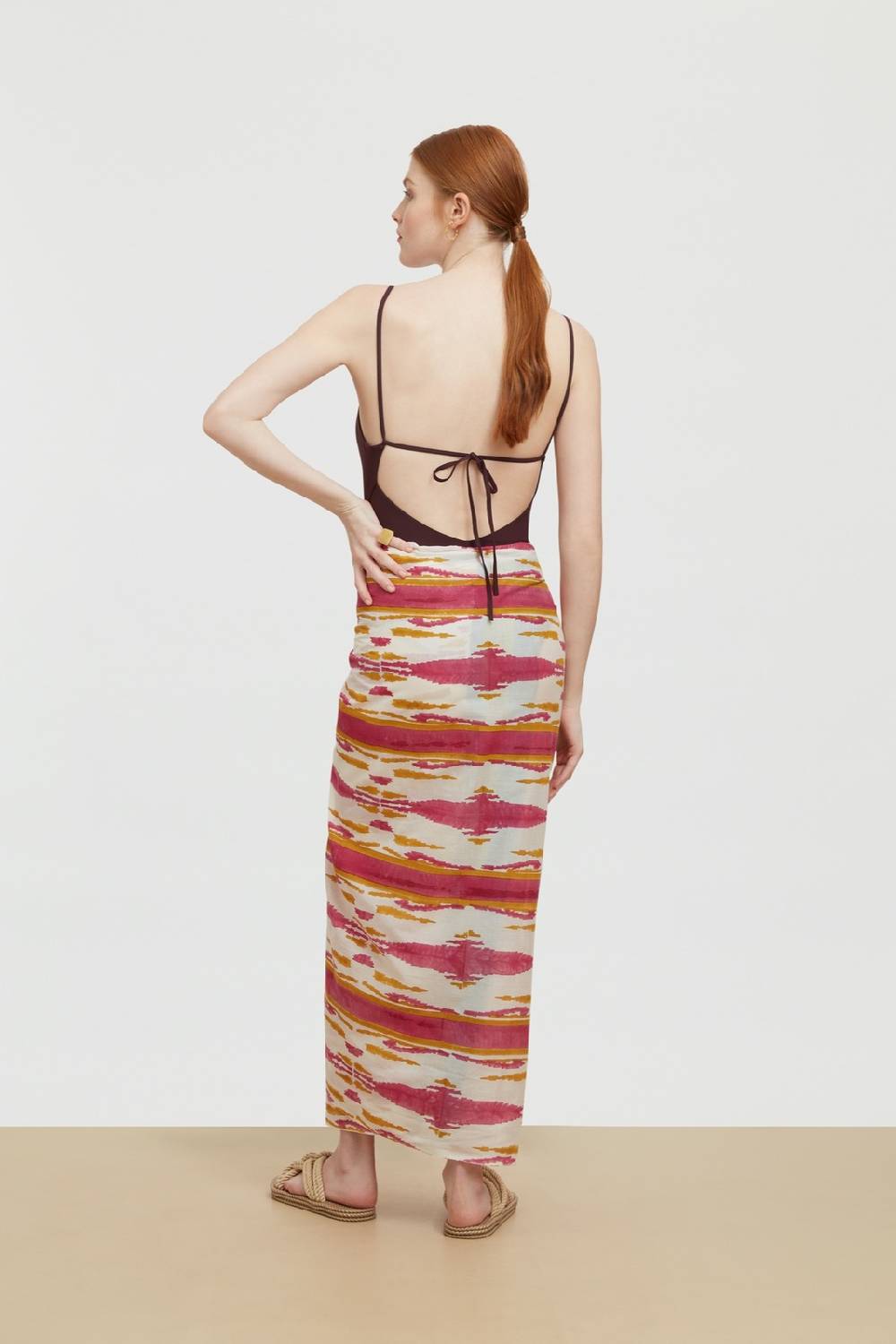 Lisa Corti pareo arabesque flame aubergine gold Vendita