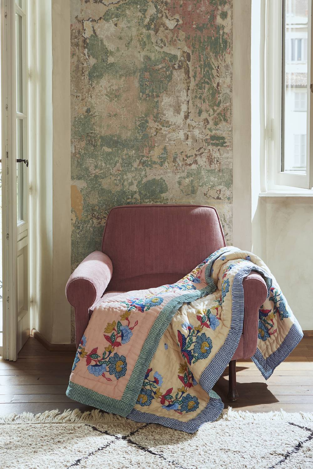 Lisa Corti trapunta reversibile 110x180cm cutter brooks x lisa corti indonesian natural cold Offerta