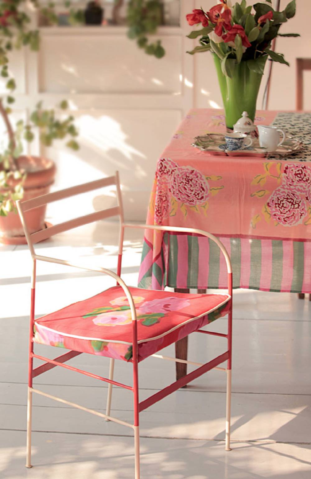 Lisa Corti tessuto nizam flower red Sottocosto