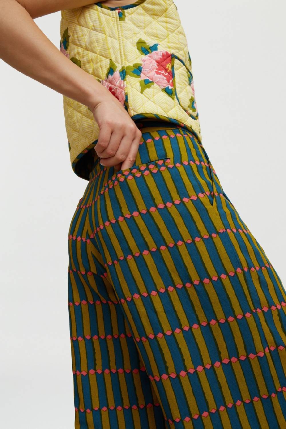 Lisa Corti pantalone theresa diamnod stripes acid green Offerte speciali