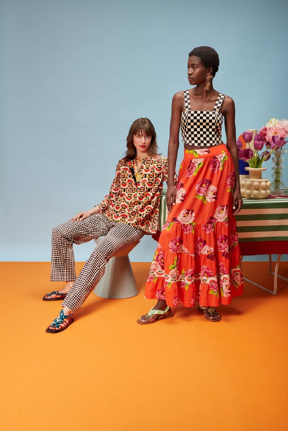 Lisa Corti gonna lehenga folk rose coral Latest stili