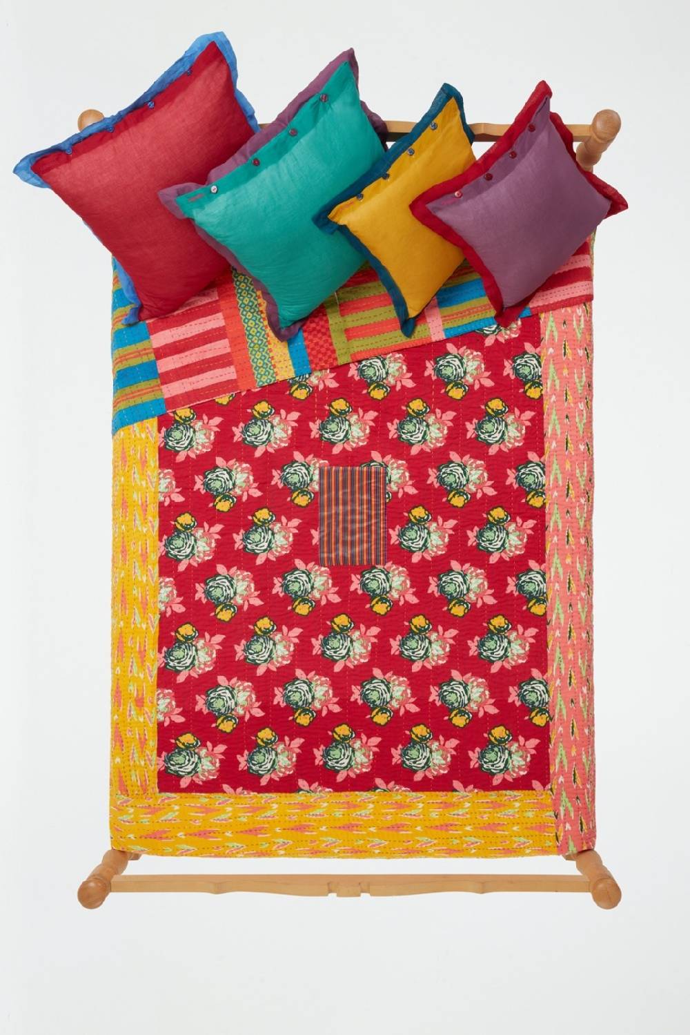 Lisa Corti copriletto reversibile gudri 220x250cm bold rose red Offerta Giorno del Papà