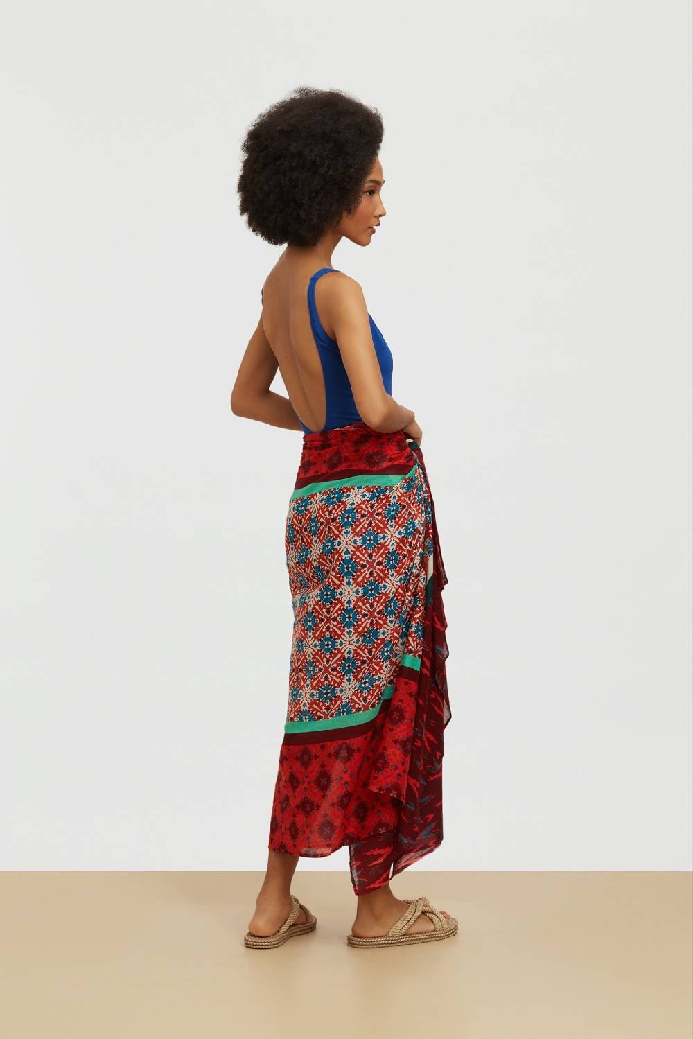 Lisa Corti pareo naga garden red Latest fashion
