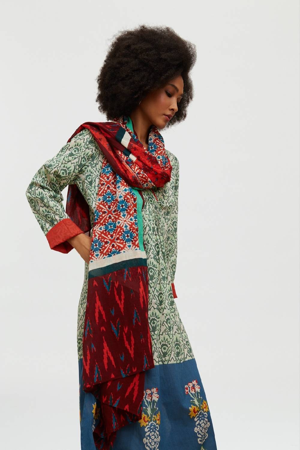 Lisa Corti pareo naga garden red Latest fashion