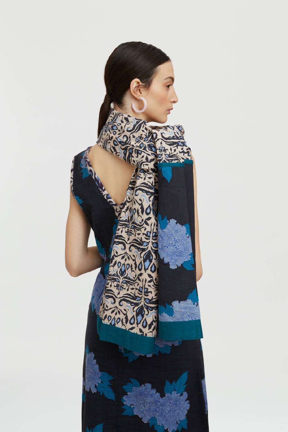 Lisa Corti pareo abhanery damasque black Sostegno trimestrale