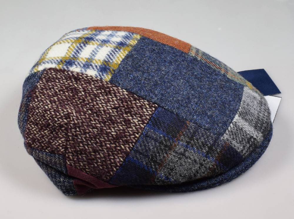 Panizza Berretto panizza patchwork multicolor in pura lana Novità
