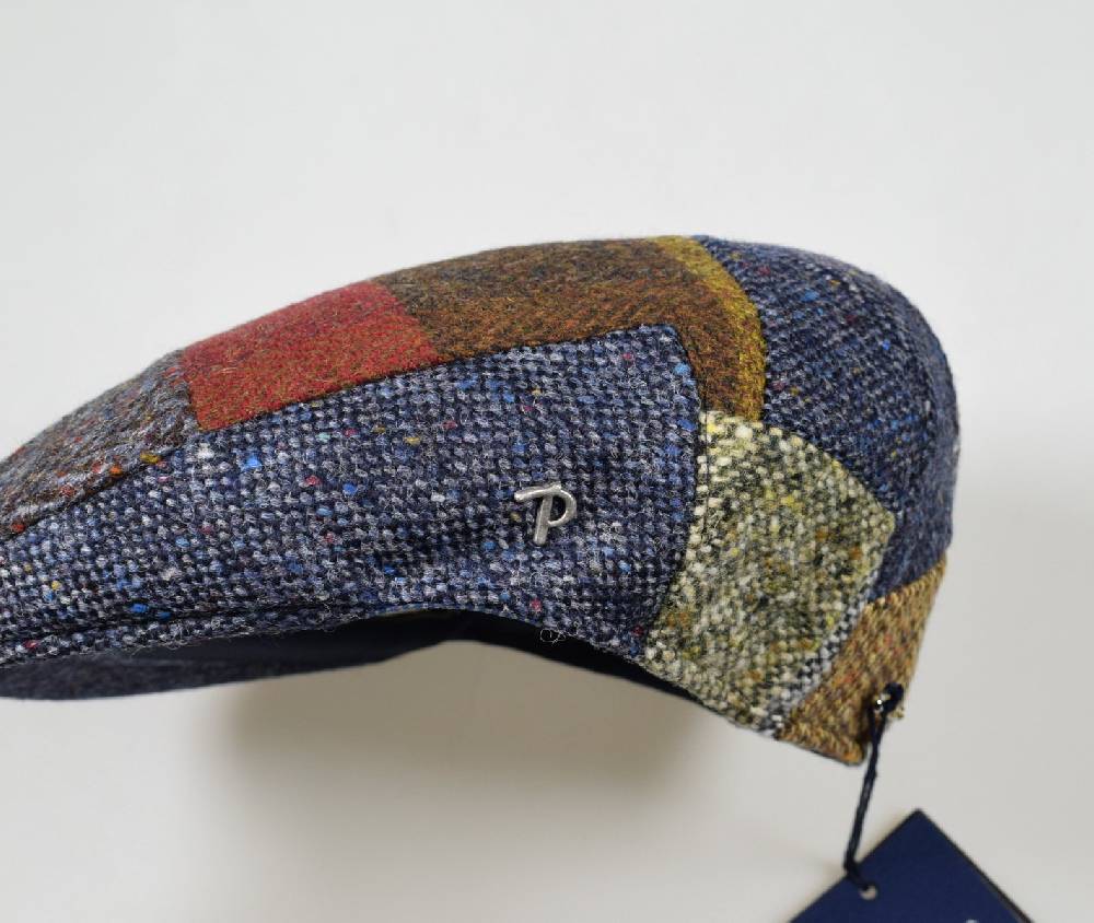 Panizza Berretto panizza blu a patchwork in lana donegal tweed Moda