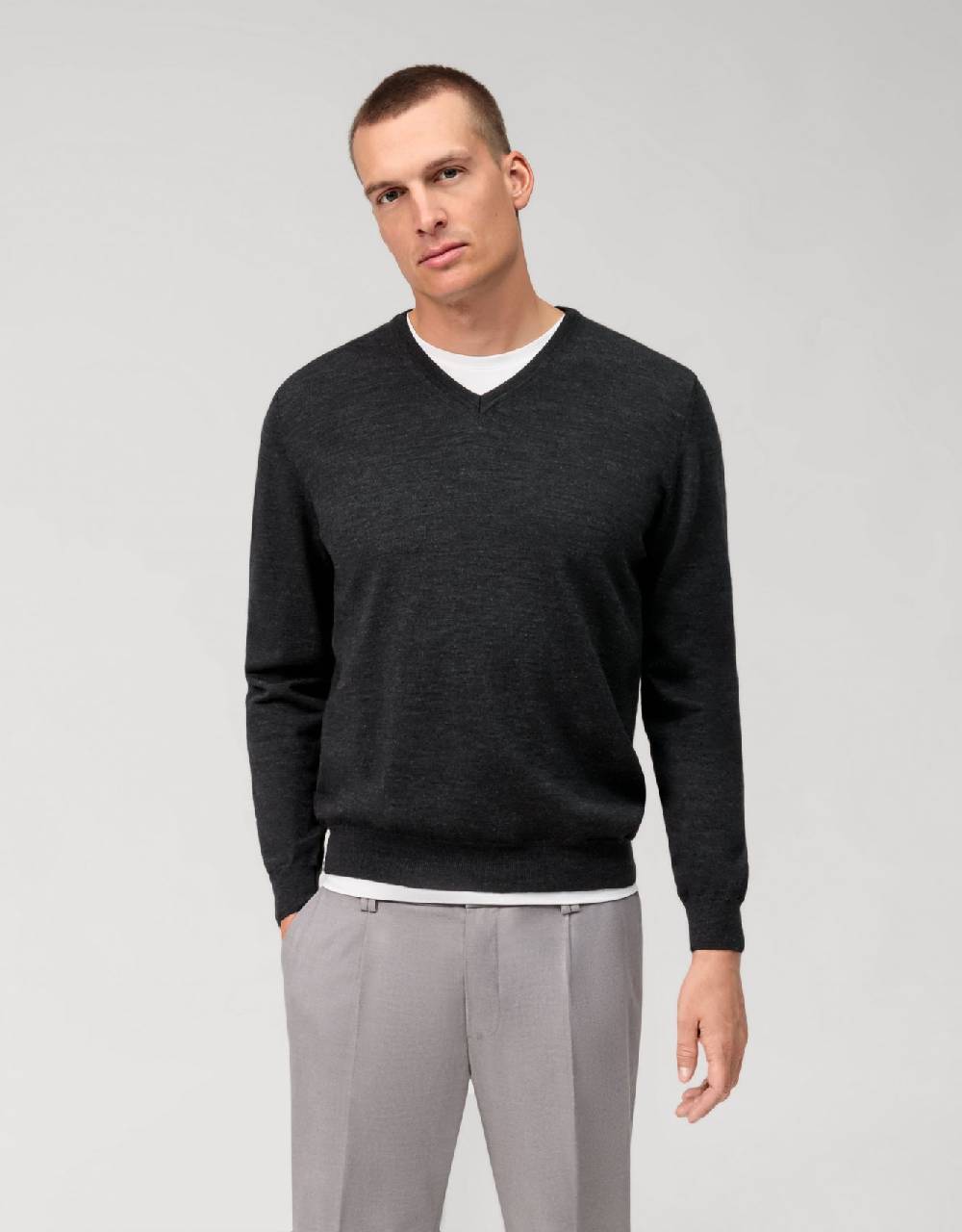 Olymp Pullover scollo a v grigio antracite olymp regular fit Convenienza