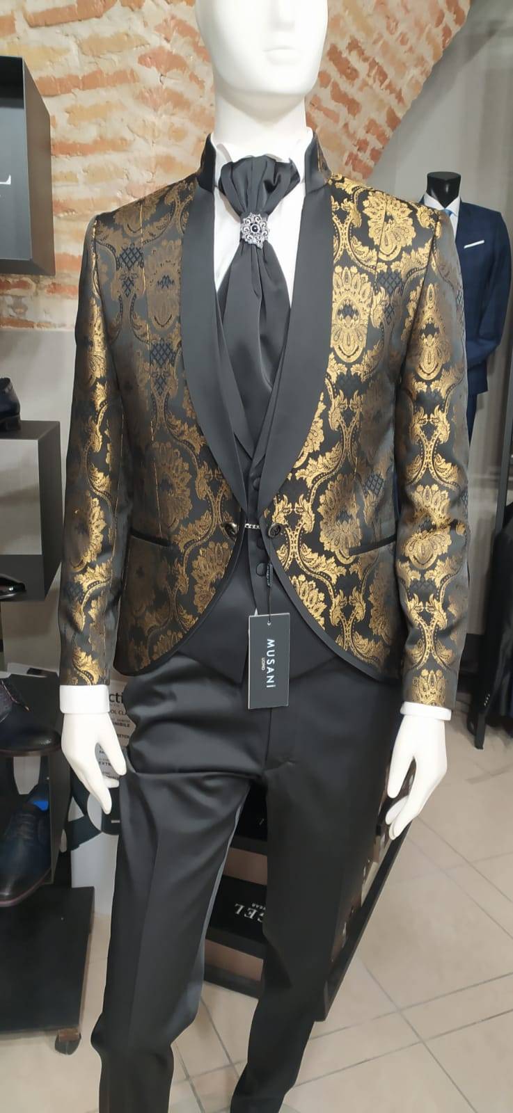 Musani Milano Cerimonia Abito musani damascato ecru con panciotto cravatta e papillon Economico