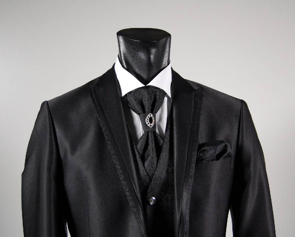 Musani Milano Cerimonia Abito da sposo nero slim fit completo di gilet cravatta e camicia musani milano Pezzi Unici