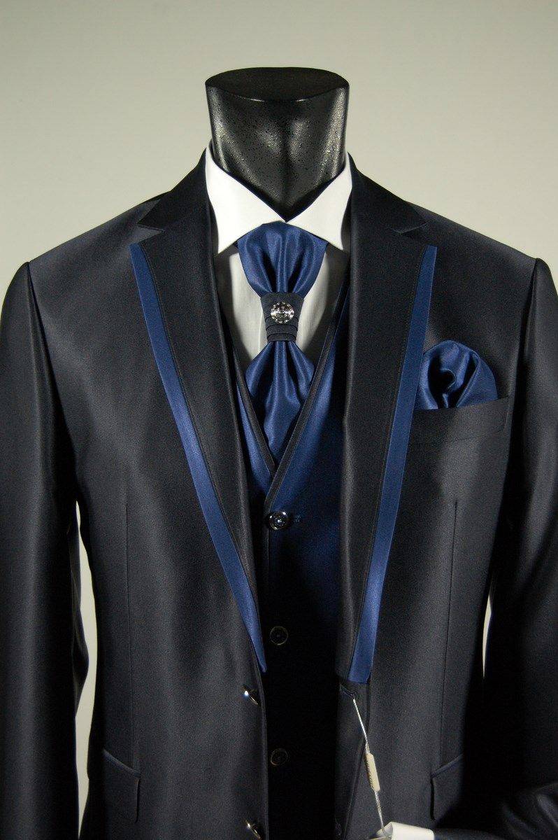 Musani Milano Cerimonia Abito blu musani milano cerimonia completo di gilet cravatta e camicia Soddisfazione Garantita