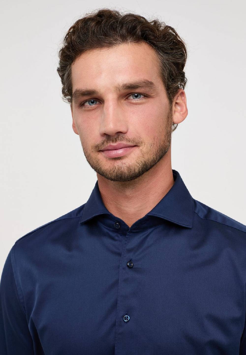 Eterna Camicia eterna slim fit blu scuro in cotone twill ritorto Moda