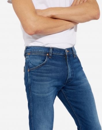 Wrangler Jeans wrangler slim fit a vita alta denim stretch ACQUISTA ORA