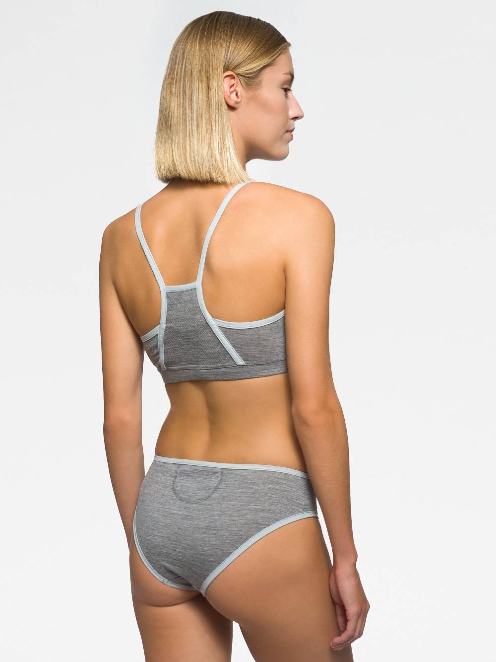 Reda Rewoolution FREE EXPRESS SHIPPING per ordini superiori a 100EUR In Linea