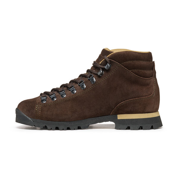 Scarpa PRIMITIVE Reinterprets the tradition style in a modern key Moda