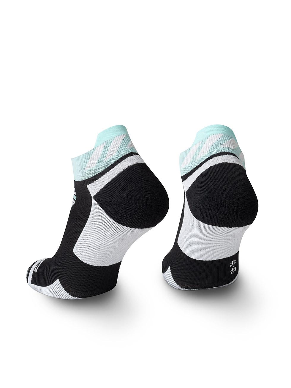Spaio SPAIO CALZINI DA CORSA RUNNING 02 BLACK/LIGHT BLUE/WHITE In Vendita